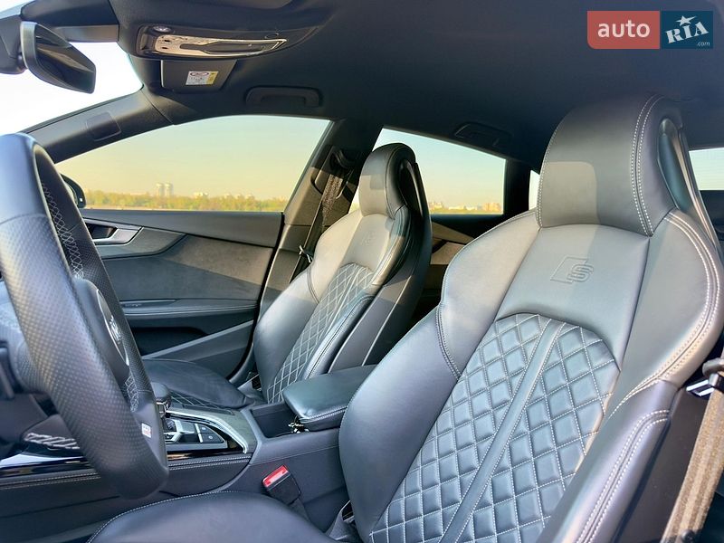 Купе Audi A5 2022 в Киеве