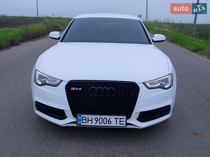 Купе Audi A5 2012 в Раздельной