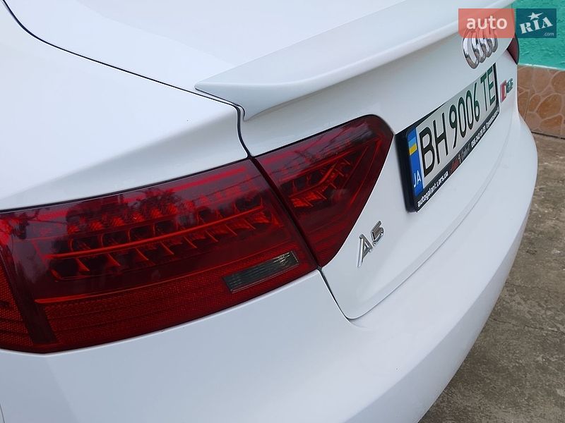 Купе Audi A5 2012 в Раздельной