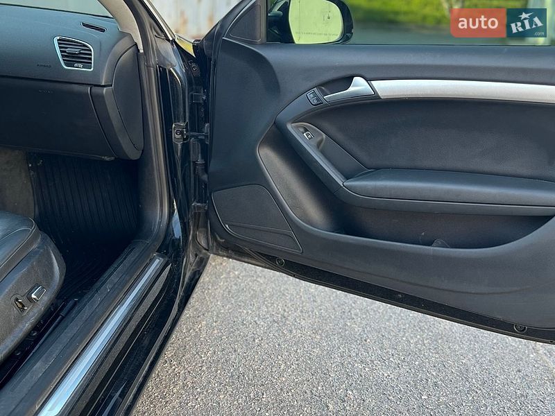 Купе Audi A5 2012 в Запоріжжі