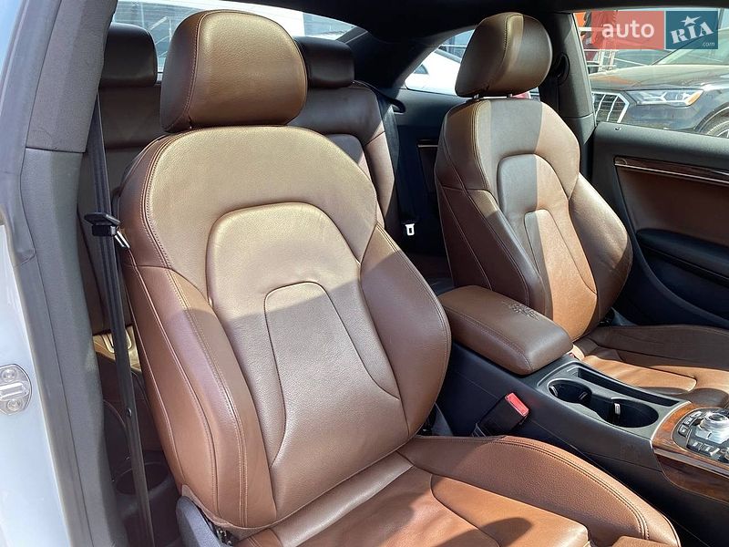 Купе Audi A5 2012 в Львові