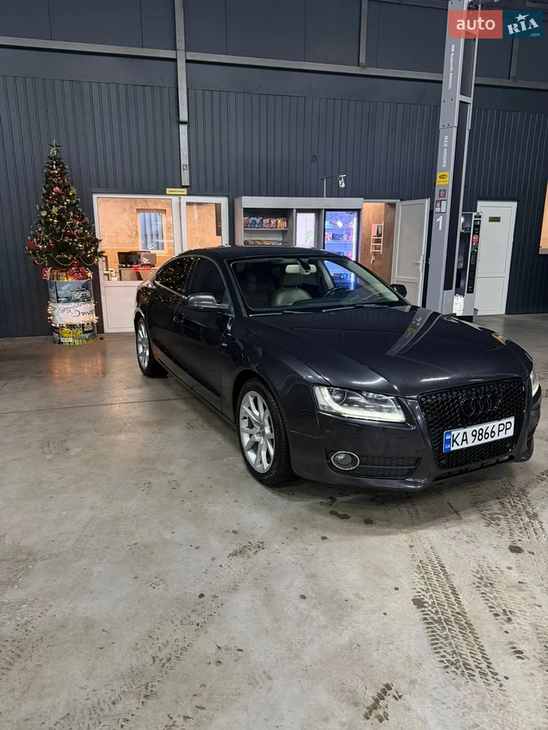 2010 Audi A5 - мініатюра 2