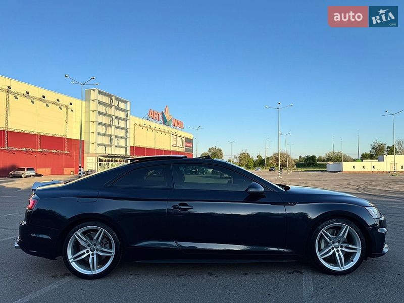 Купе Audi A5 2017 в Киеве