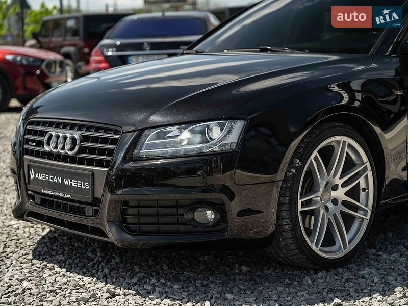 Купе Audi A5 2011 в Черновцах