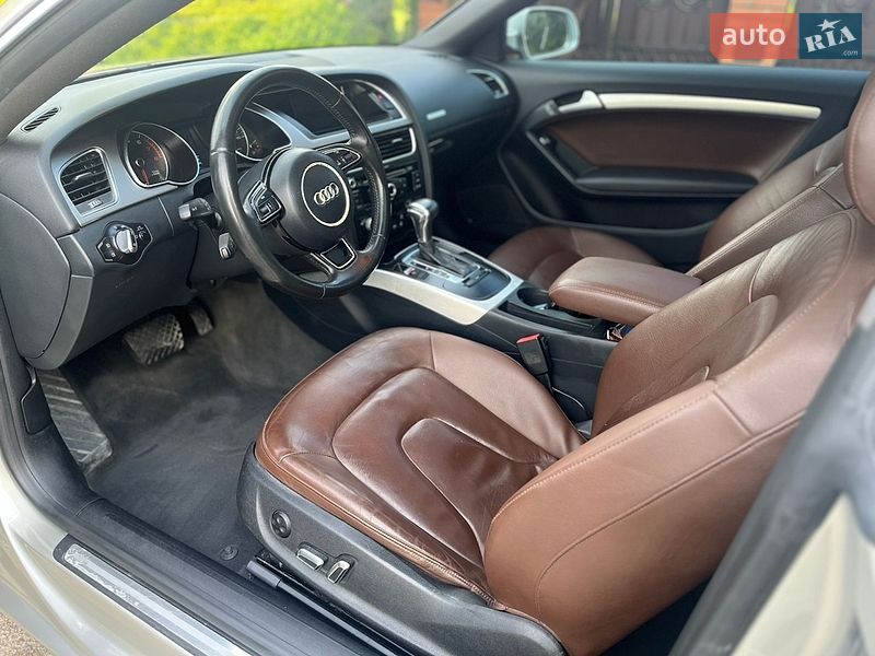 Купе Audi A5 2013 в Львові