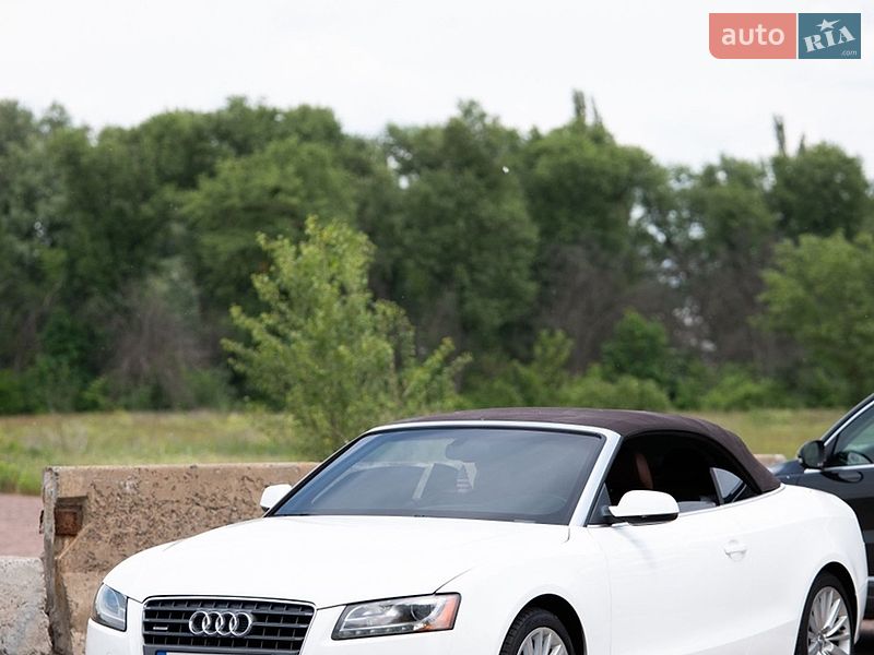 Кабриолет Audi A5 2012 в Киеве