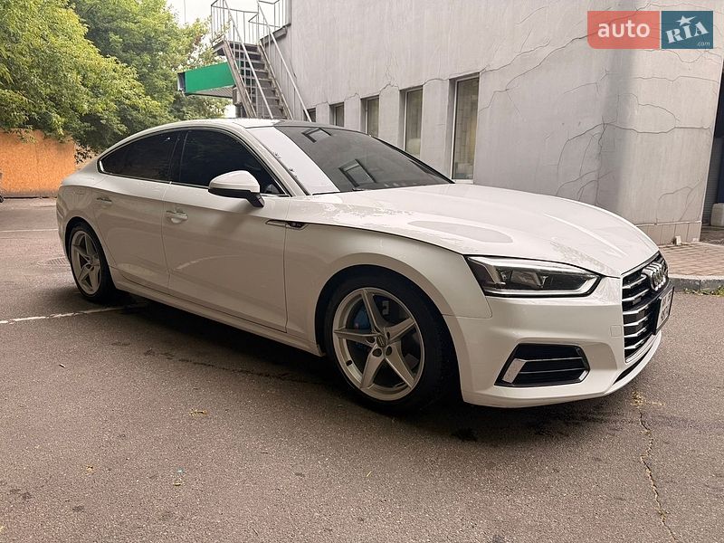 Купе Audi A5 2019 в Києві