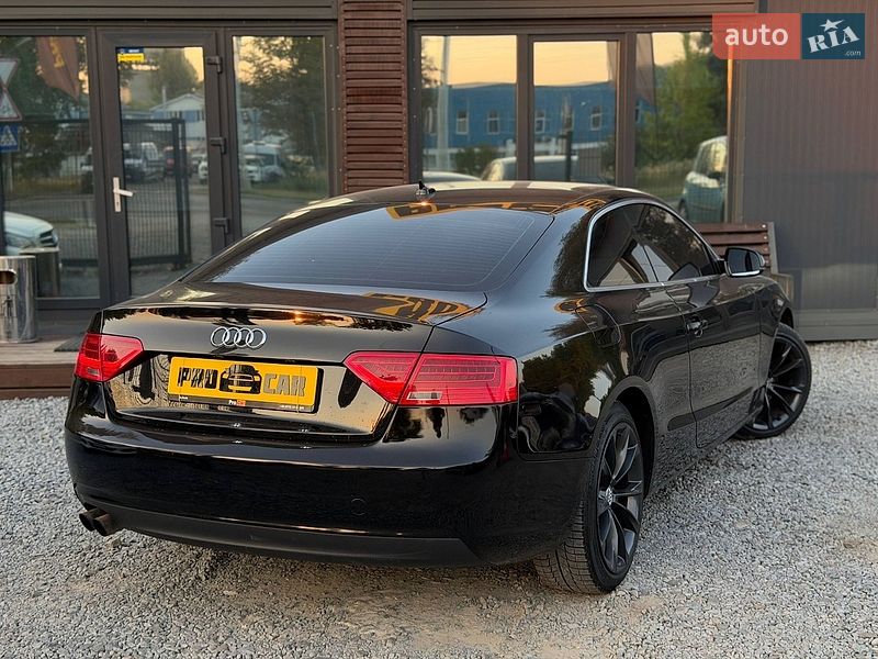 Купе Audi A5 2013 в Львові