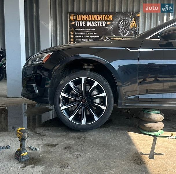 Купе Audi A5 2018 в Львові