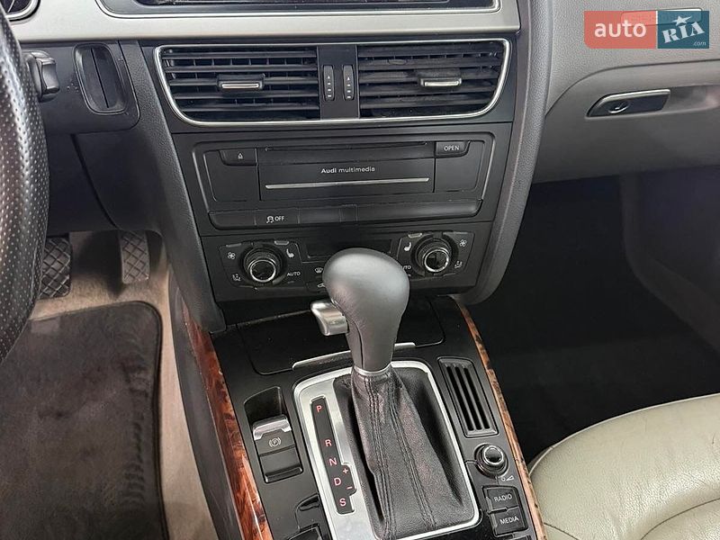 Кабриолет Audi A5 2010 в Лановцах