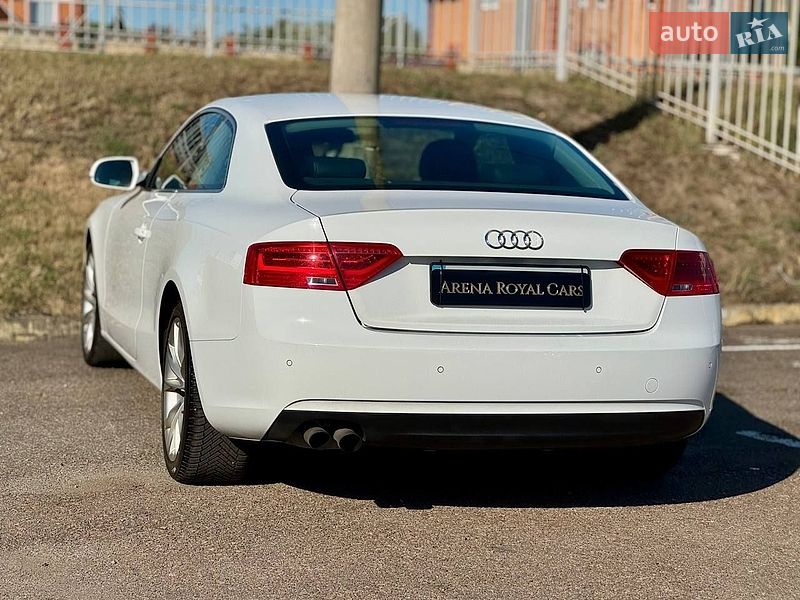 Купе Audi A5 2013 в Киеве