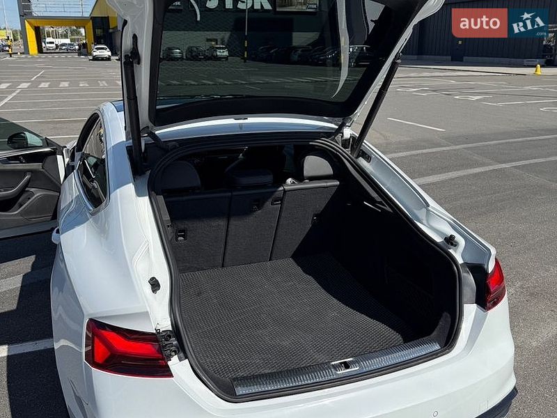 Лифтбек Audi A5 2021 в Киеве