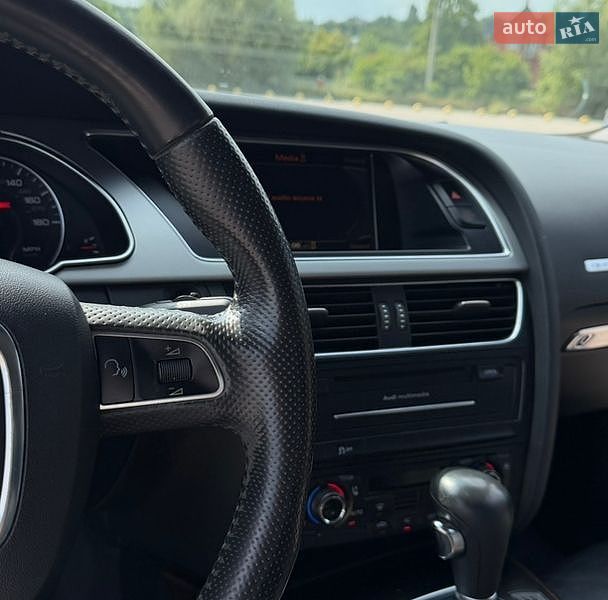 Кабриолет Audi A5 2010 в Киеве