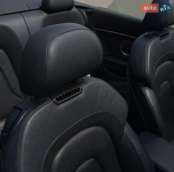 Кабриолет Audi A5 2010 в Киеве