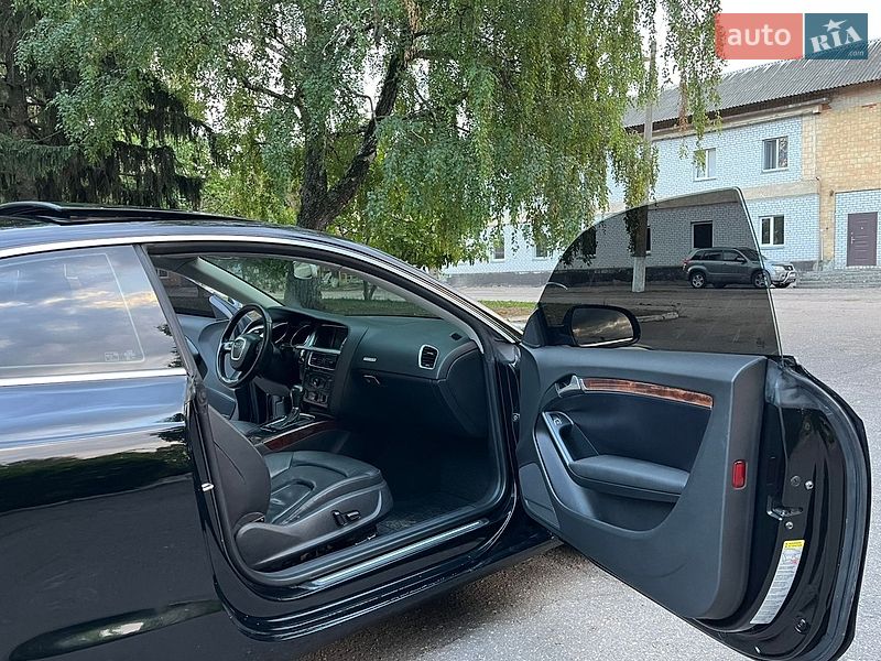 Купе Audi A5 2011 в Смеле