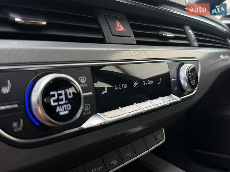 Купе Audi A5 2023 в Львове