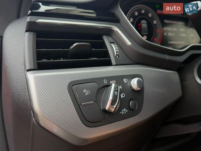 Купе Audi A5 2023 в Львове