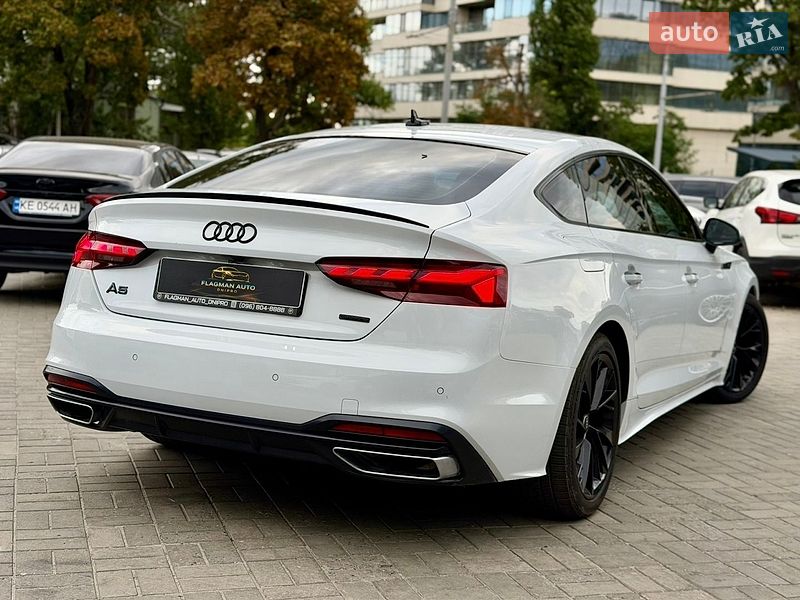 Лифтбек Audi A5 2023 в Днепре