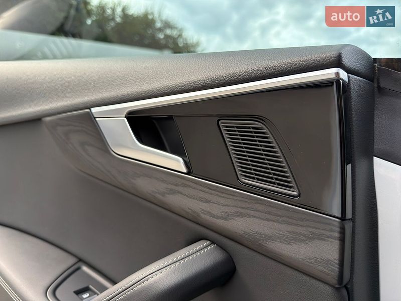 Лифтбек Audi A5 2023 в Днепре