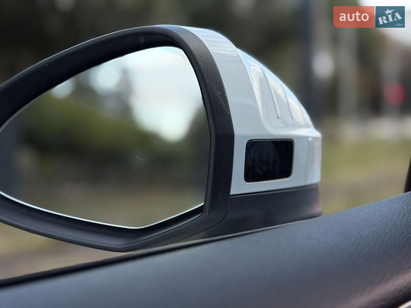 Лифтбек Audi A5 2023 в Днепре
