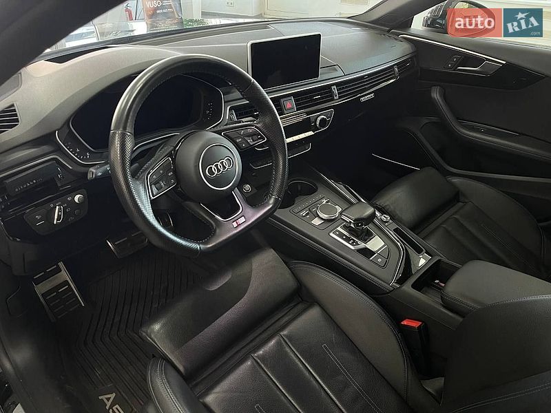 Купе Audi A5 2018 в Києві