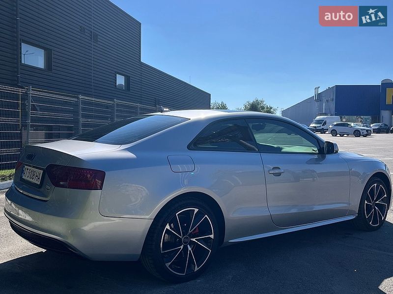 Купе Audi A5 2014 в Львові