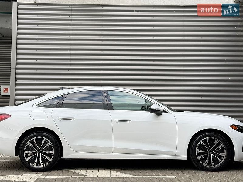 Ліфтбек Audi A5 2025 в Києві фото 12 Ліфтбек Audi A5 2025 в Києві