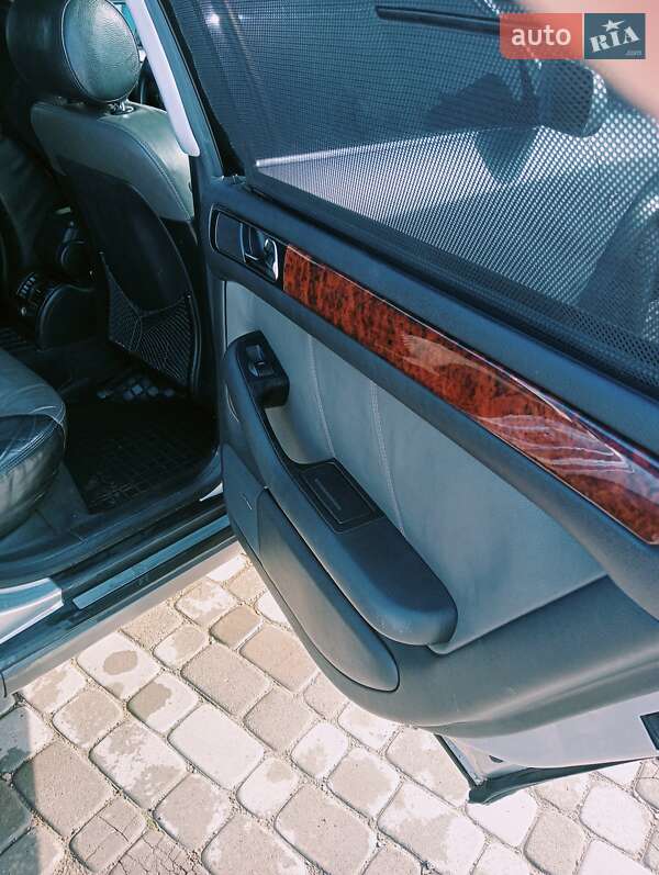 Универсал Audi A6 Allroad 2001 в Хотине