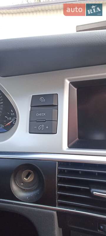 Универсал Audi A6 Allroad 2011 в Первомайске