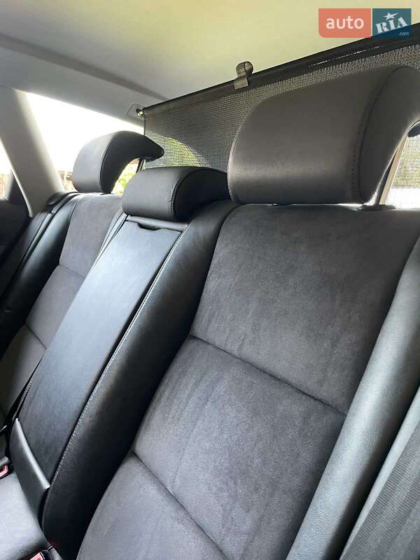 Универсал Audi A6 Allroad 2011 в Первомайске