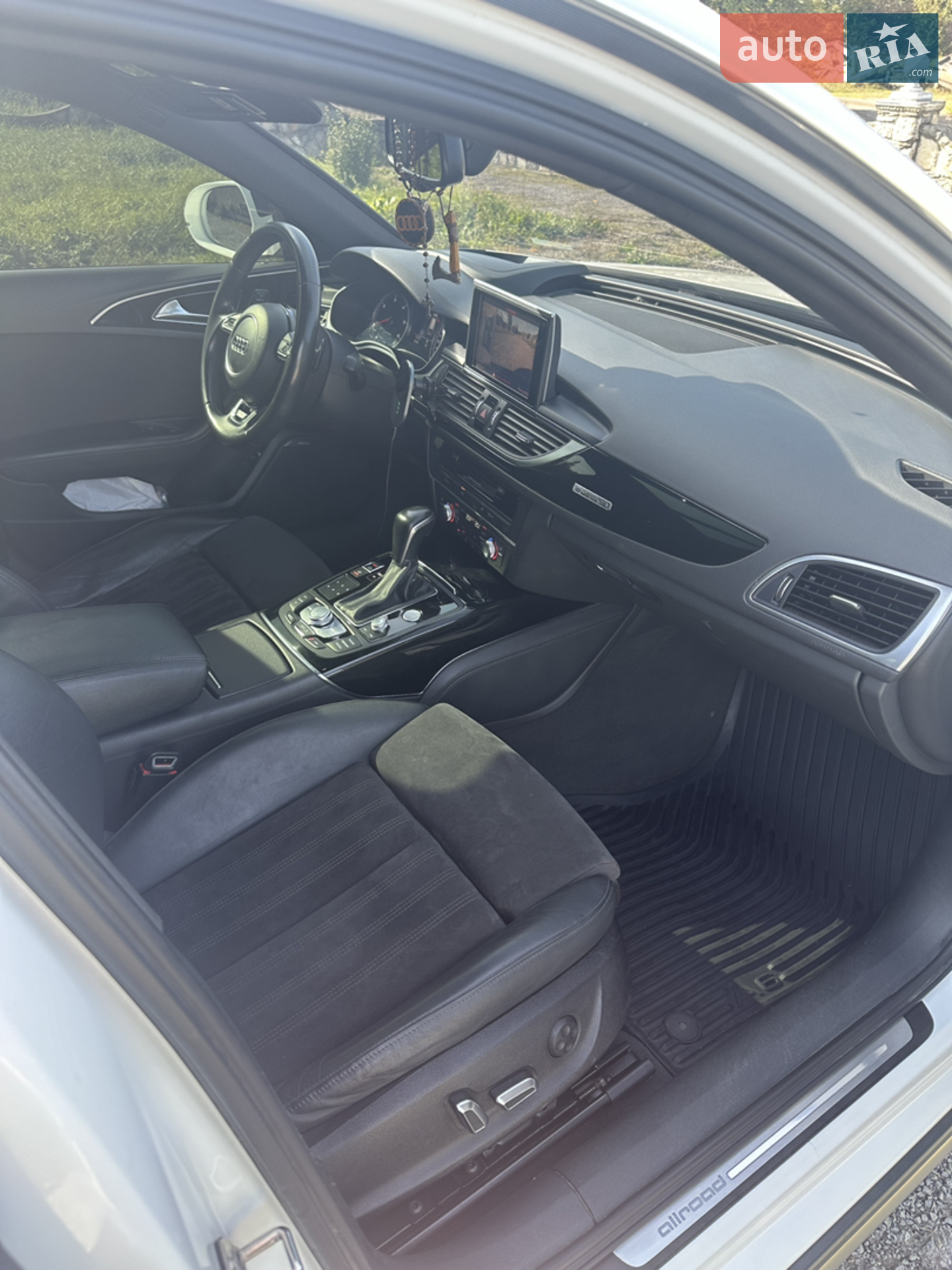 Audi A6 Allroad 2015 VIN WAUZZZ4G8GN075743 фото оголошення 11 з 36
