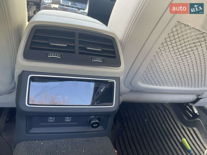Универсал Audi A6 Allroad 2021 в Киеве