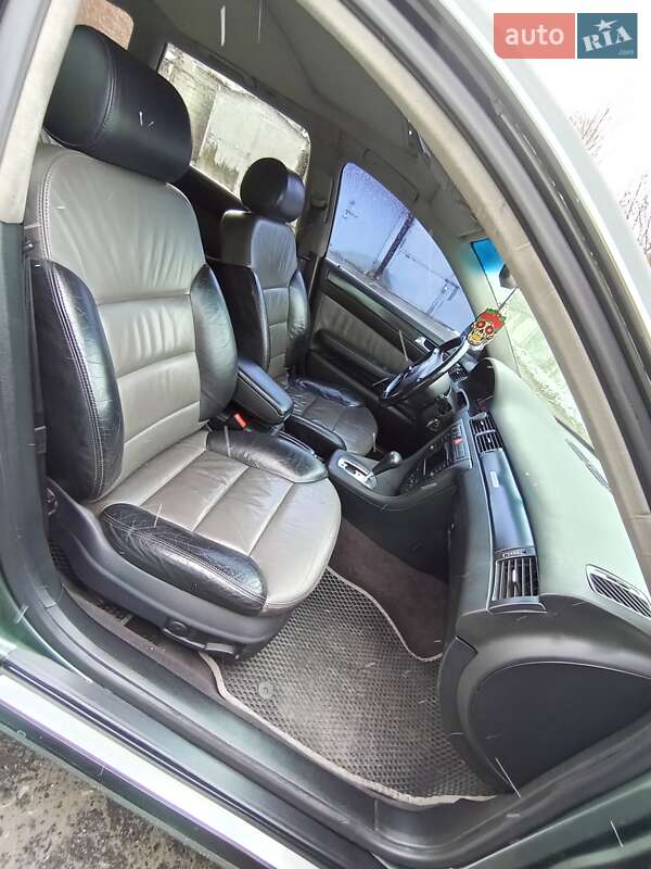 Универсал Audi A6 Allroad 2002 в Вараше
