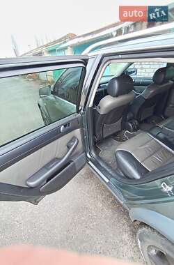 Универсал Audi A6 Allroad 2002 в 