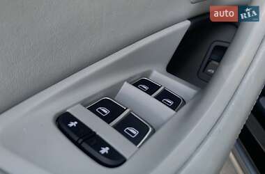 Универсал Audi A6 Allroad 2012 в 