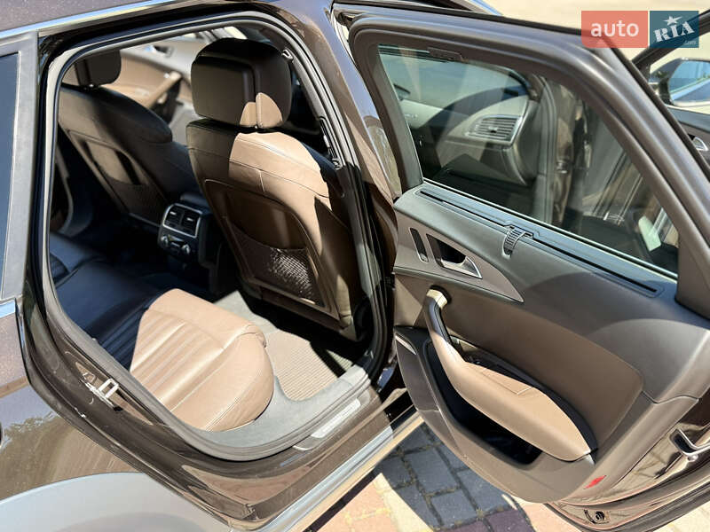 Универсал Audi A6 Allroad 2012 в Вараше