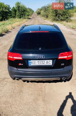 Универсал Audi A6 Allroad 2010 в 