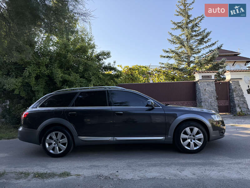 Audi A6 Allroad 2011