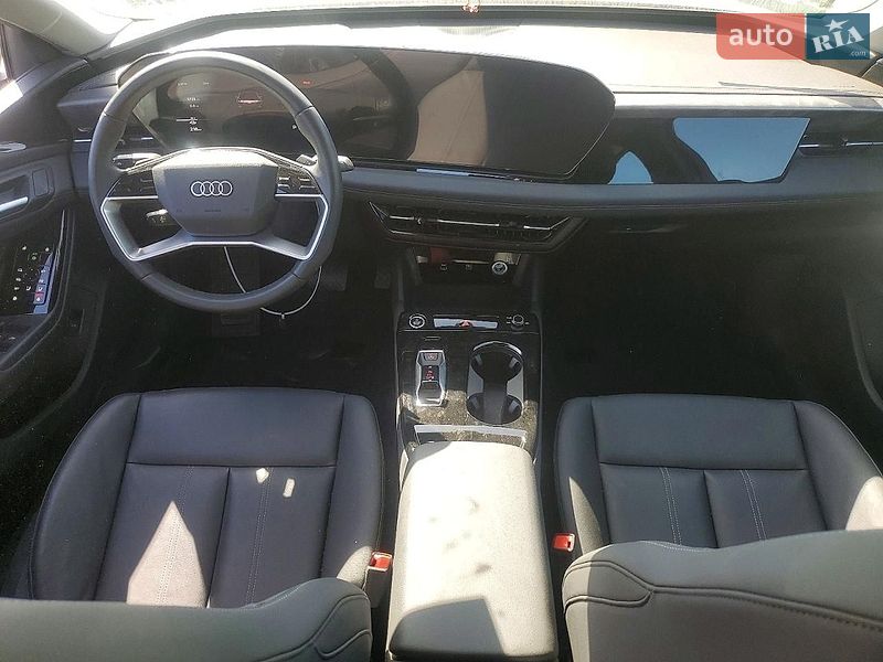 Универсал Audi A6 e-tron 2025 в Львове