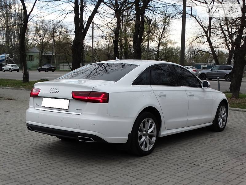 Седан Audi A6 2015 в Дніпрі