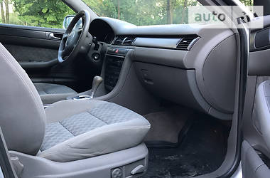 Седан Audi A6 2001 в 