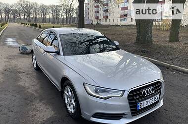 Седан Audi A6 2014 в Хороле