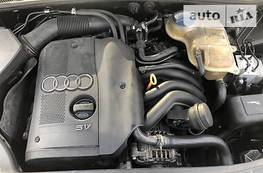 Седан Audi A6 1999 в 