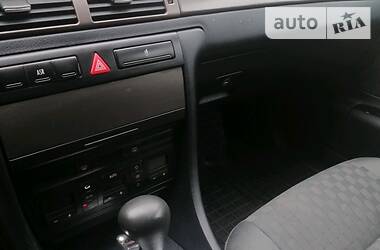 Седан Audi A6 1999 в 