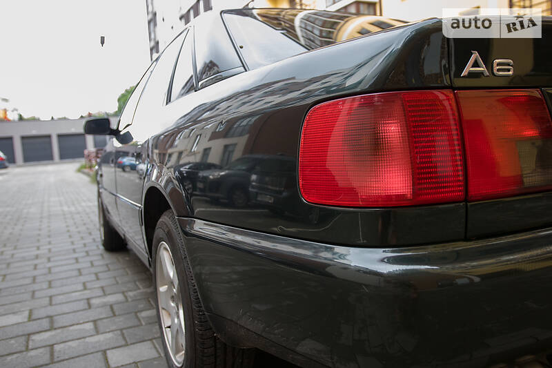 Седан Audi A6 1997 в Стрию