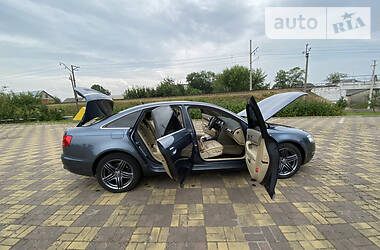 Седан Audi A6 2004 в 