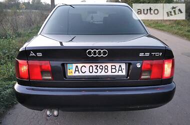 Седан Audi A6 1995 в Нововолынске