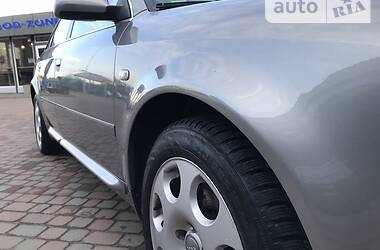 Седан Audi A6 2002 в Сарнах