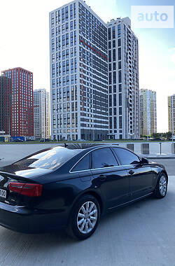 Седан Audi A6 2011 в 