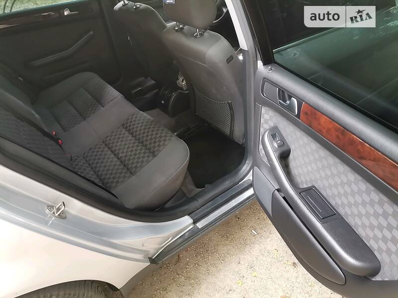 Універсал Audi A6 2002 в Миколаєві